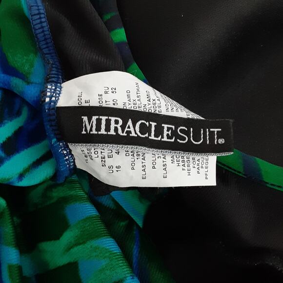 MiracleSuit Rock Solid Revele Underwire One Piece Swimsuit & Sheer Sarong Sz 16 - Picture 9 of 15